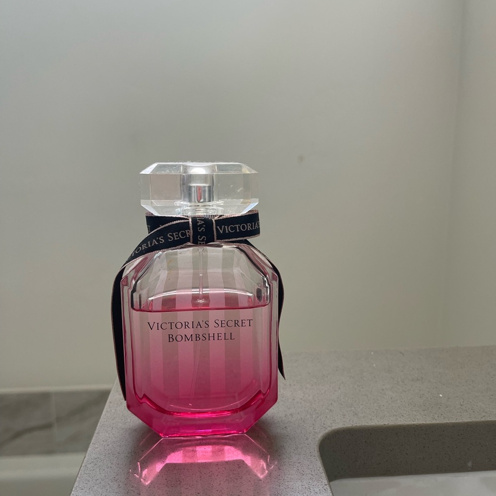 Victoria’s Secret bombshell perfume!